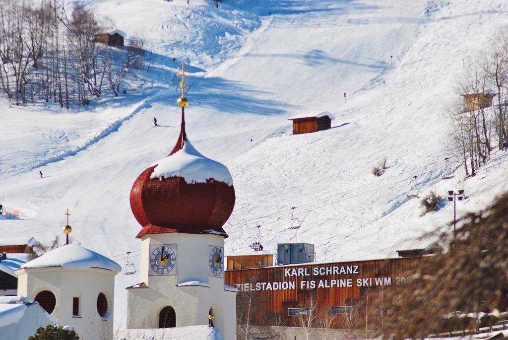 Hotel Pension Kirchplatz Санкт-Антон-ам-Арльберг Екстер'єр фото